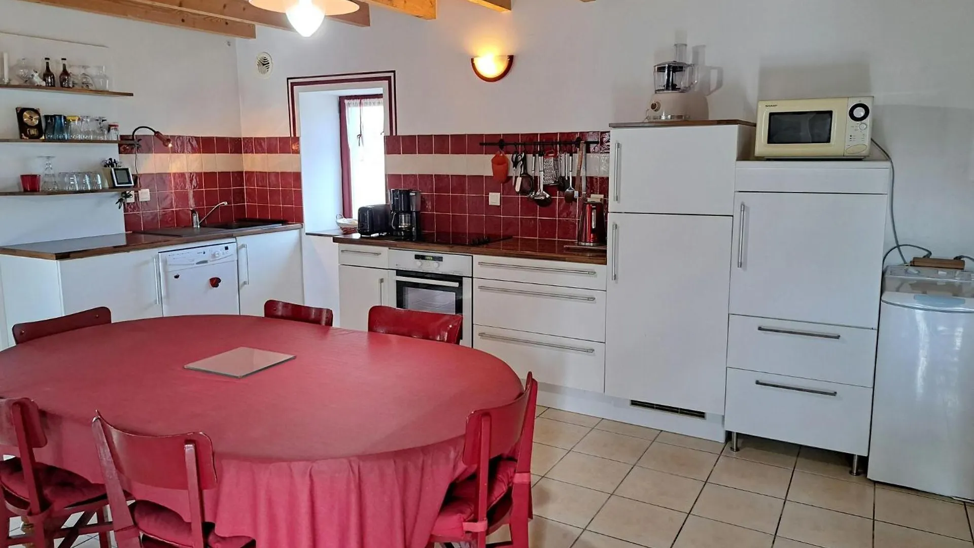 Cottage, Плугерно