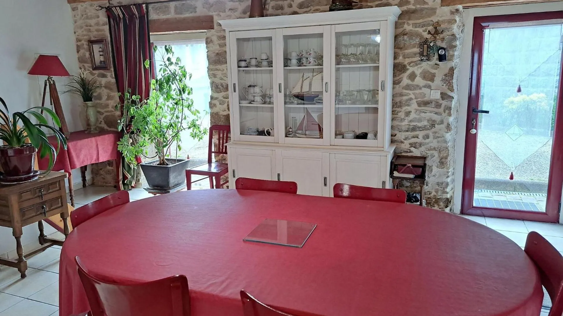 Cottage, Плугерно Дом отдыха